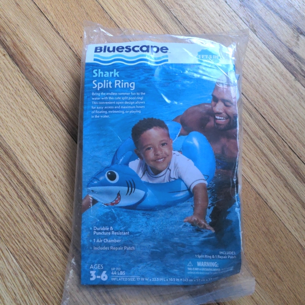 FREE W/ $25+ KIDS ORDER!